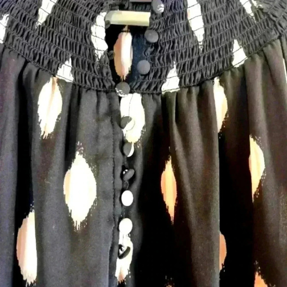 Investments semi sheer black print blouse. Billowy sleeves. - Picture 3 of 9